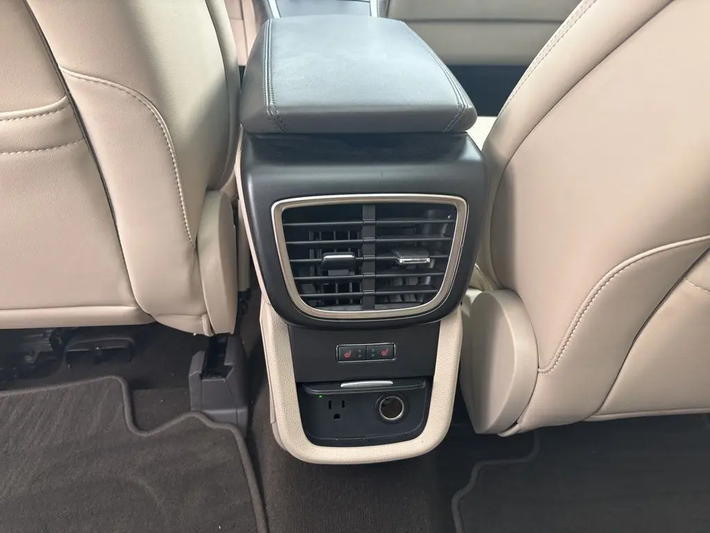 2019 Lincoln Nautilus Reserve photo 30