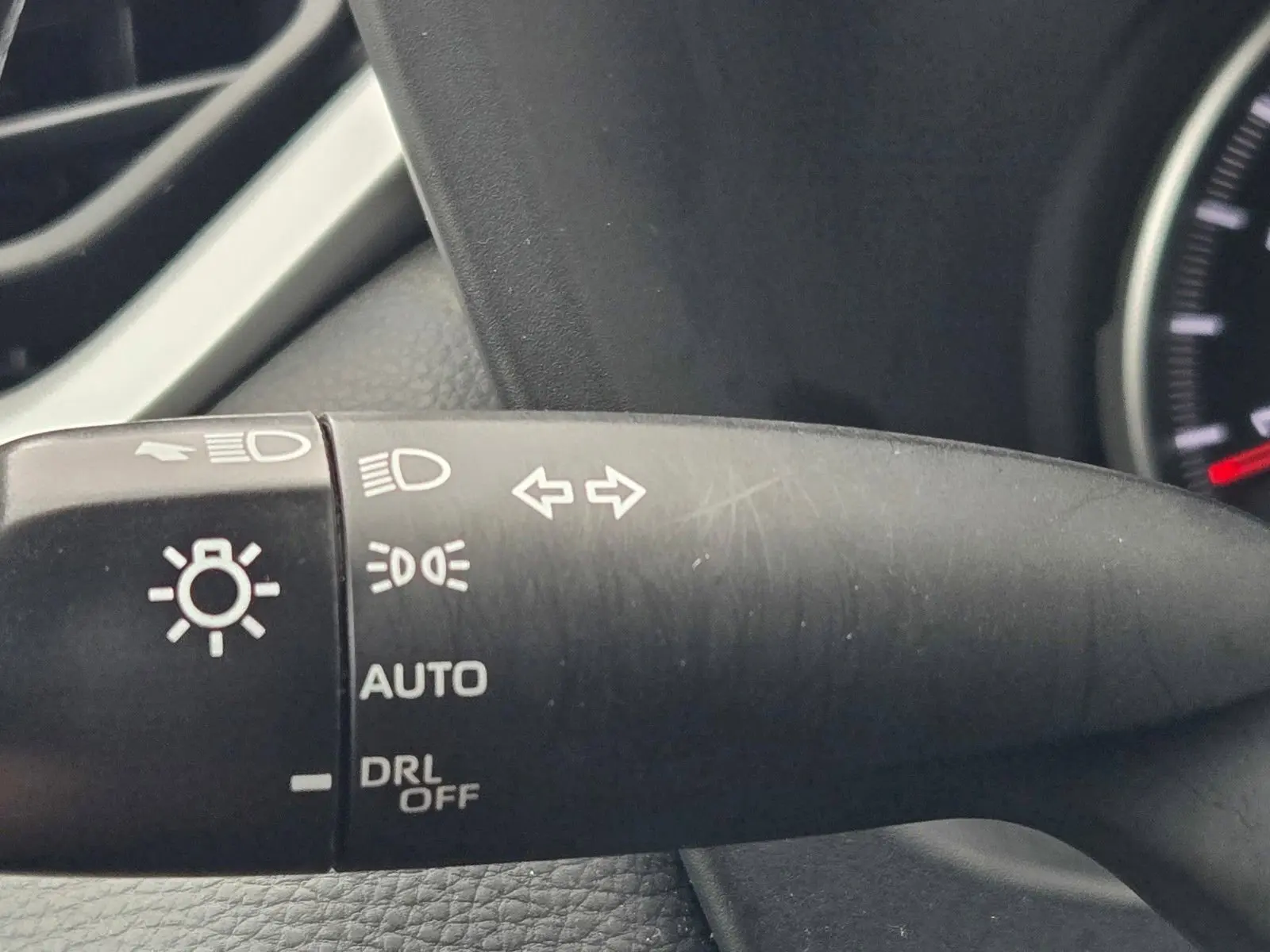 2022 Toyota RAV4 XLE photo 22
