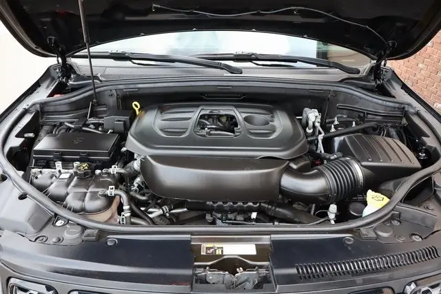 2020 Jeep Grand Cherokee Altitude photo 37