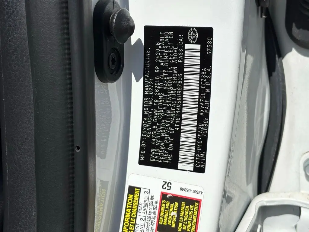 2024 Toyota Camry SE photo 5