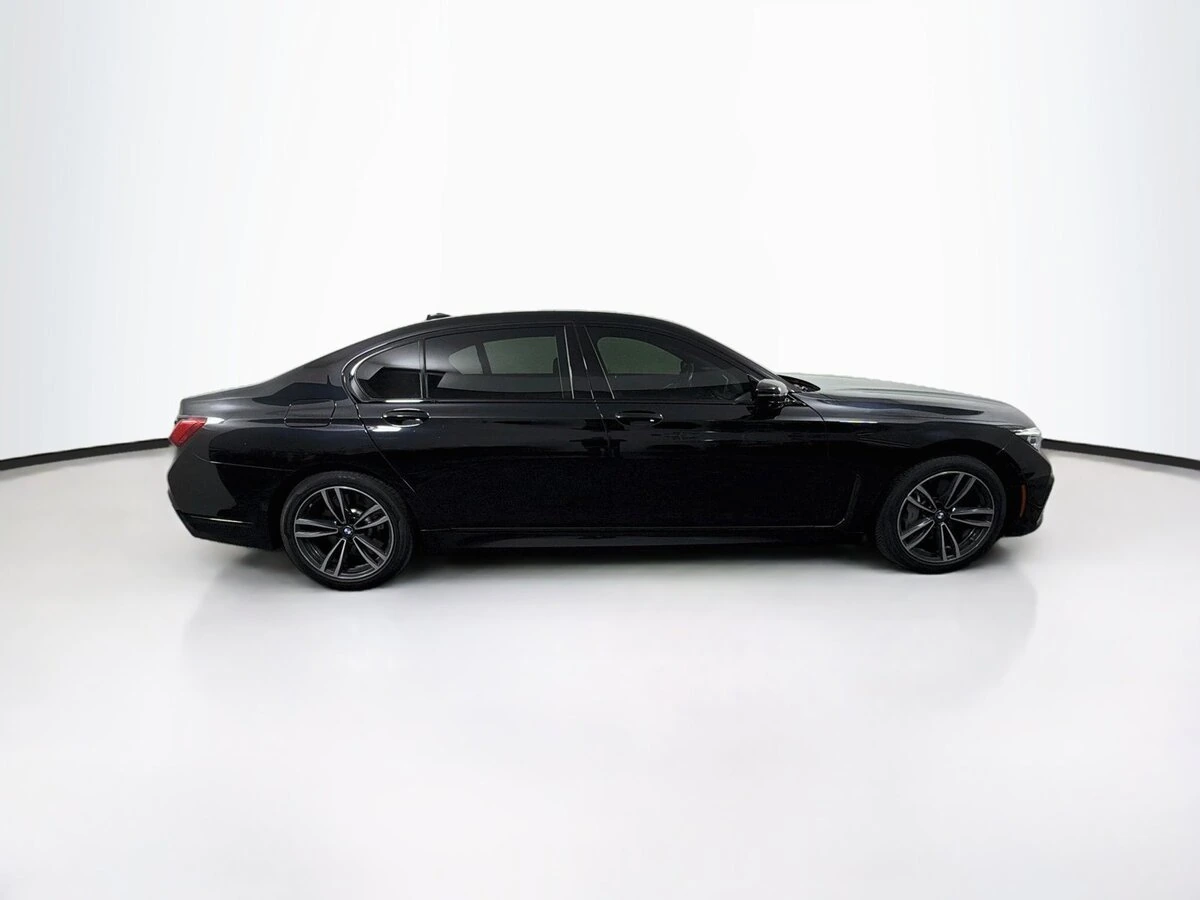 2020 BMW 7 Series 750i - Photo 8