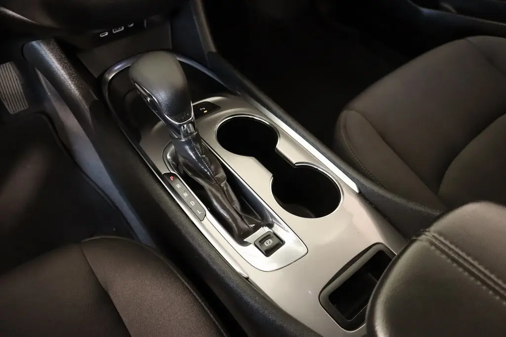 2024 Chevrolet Malibu 1LT photo 8