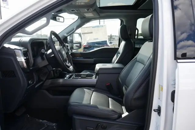 2026 Ford F-250 photo 2