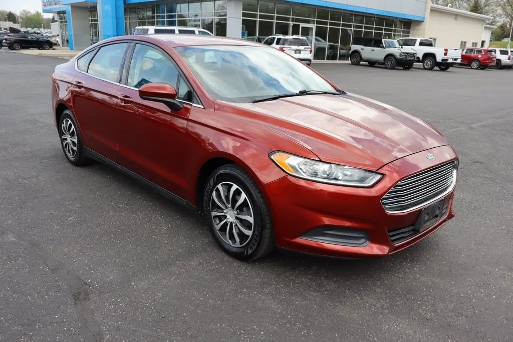 Used 2014 Ford Fusion S with VIN 3FA6P0G78ER335934 for sale in Atwater, OH