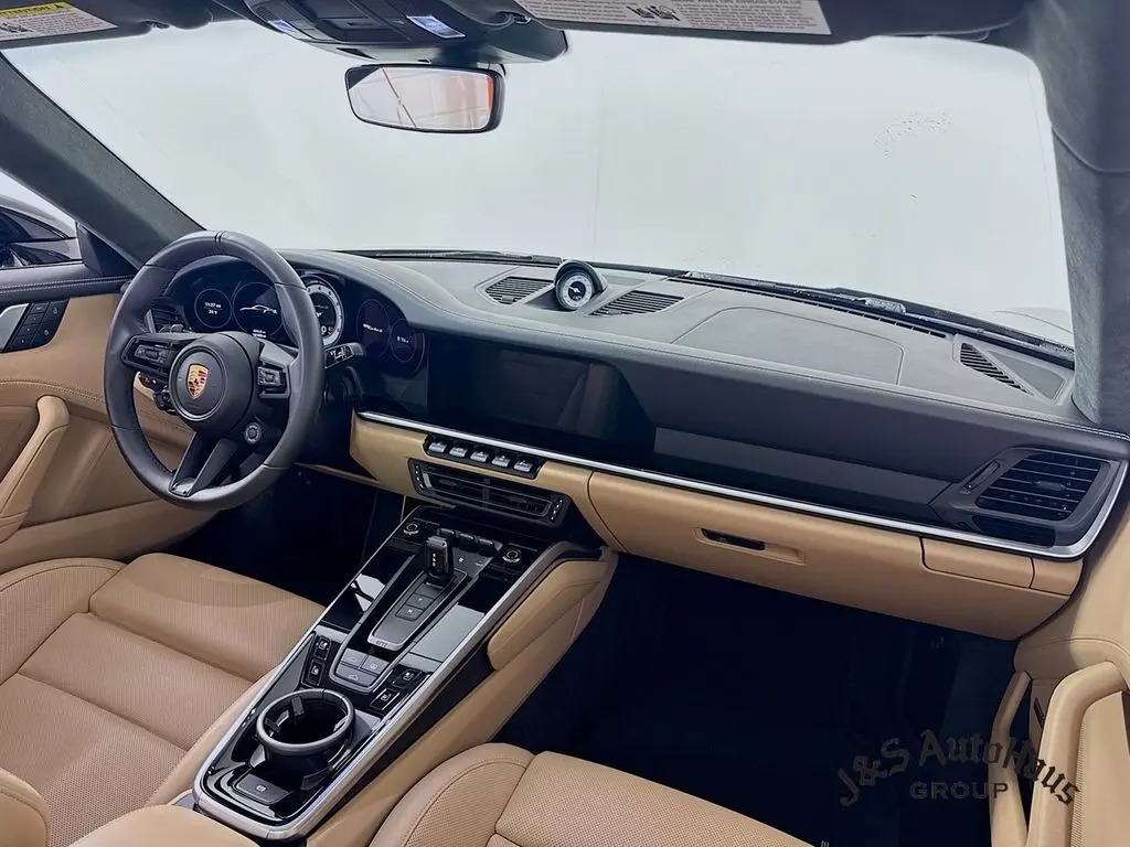 2022 Porsche 911 Turbo S photo 27