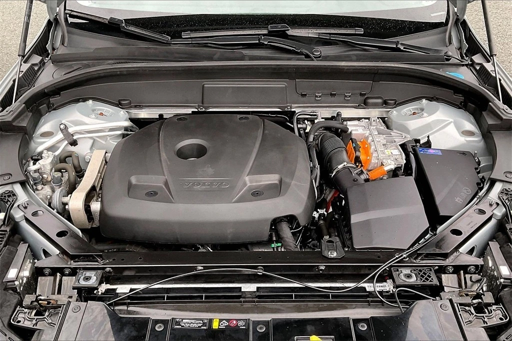 2024 Volvo - image 30