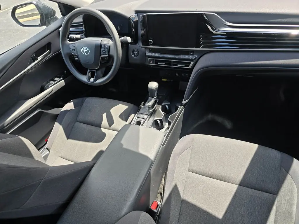 2025 Toyota Camry LE photo 20