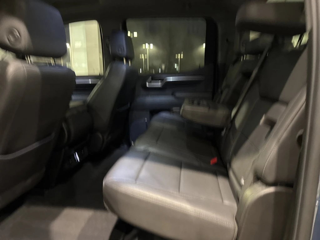 2024 GMC Sierra 1500 SLT - Photo 20