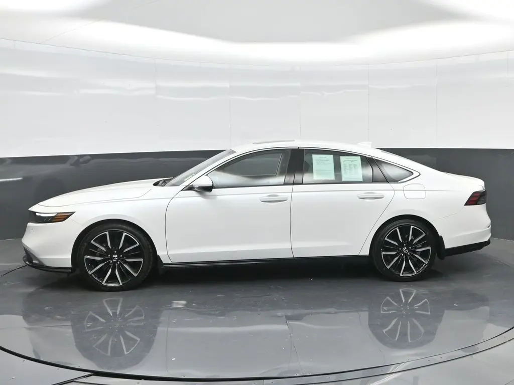 2023 Honda Accord Hybrid Touring photo 8