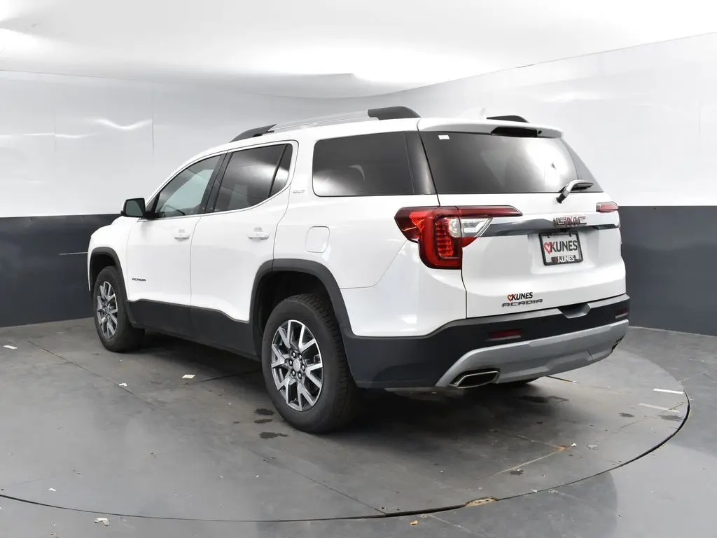 2023 Gmc Acadia SLT photo 5