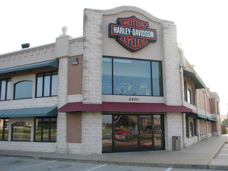 Roughneck Harley-Davidson-exterior