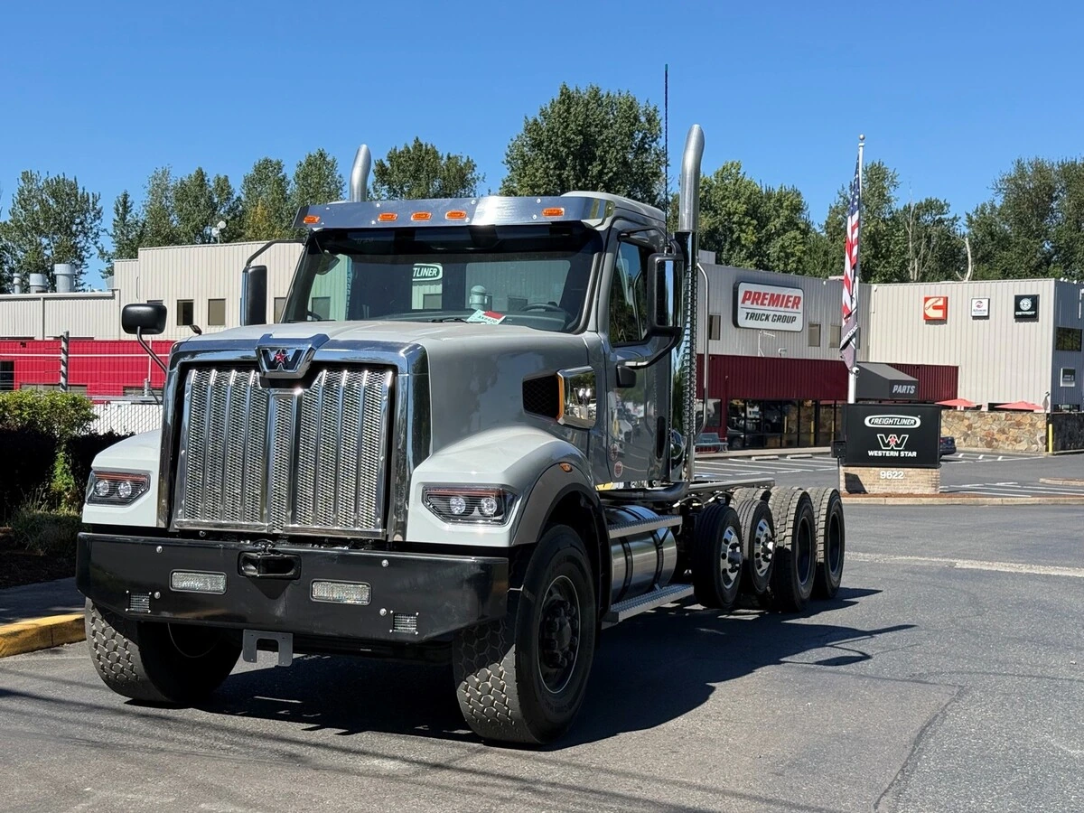 2027 Western Star 49X — photo 2