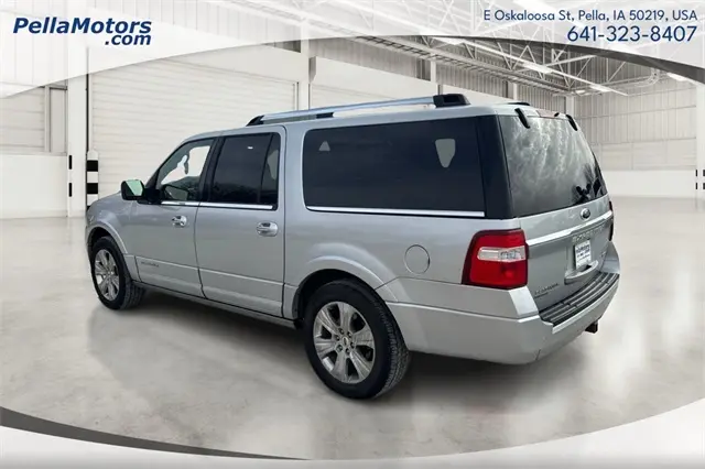 2015 Ford Expedition EL Platinum photo 4