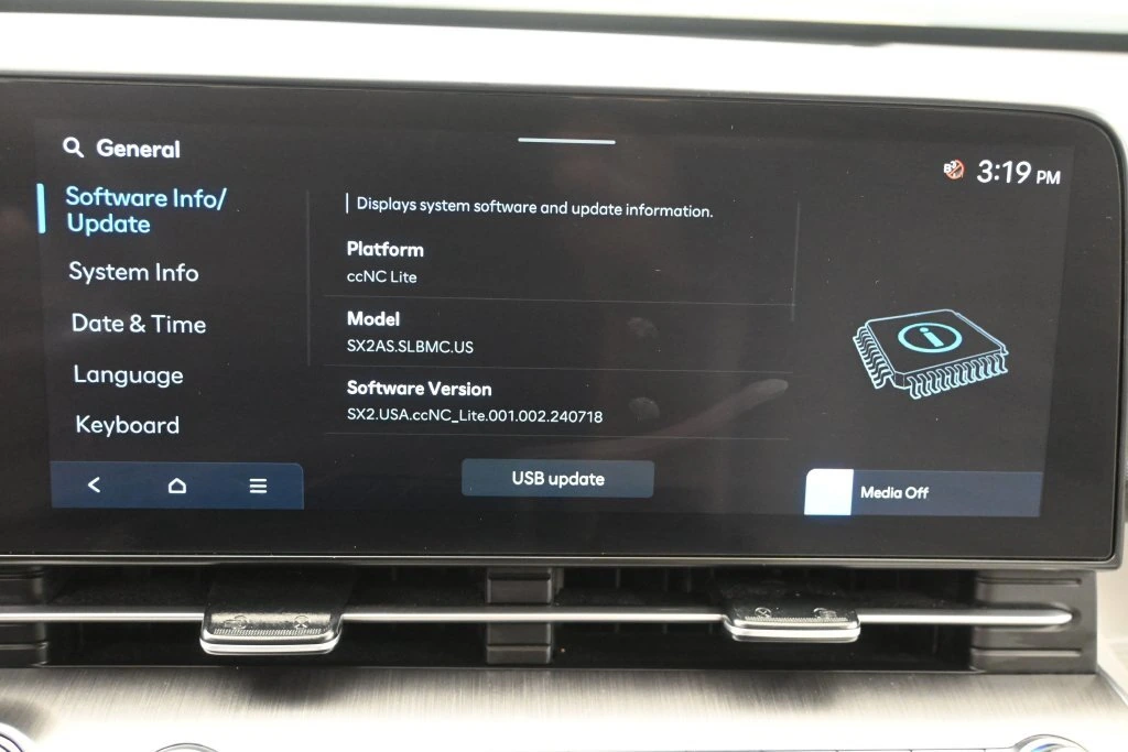 2025 Hyundai Kona SEL - Photo 20