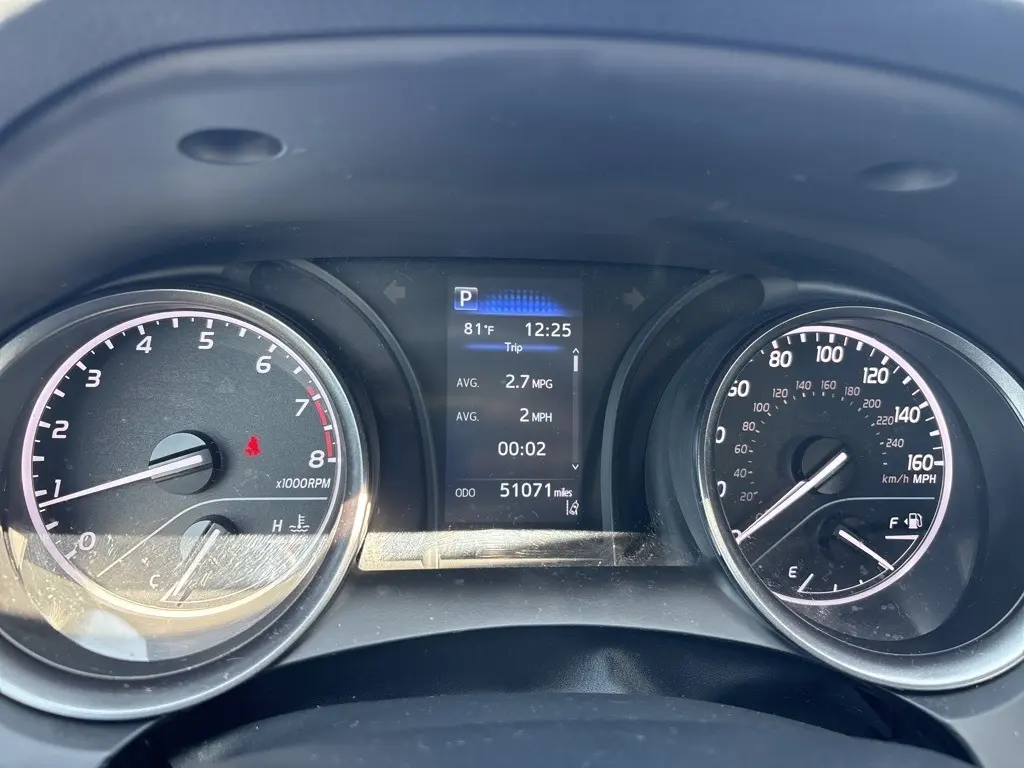 2023 Toyota Camry SE photo 12