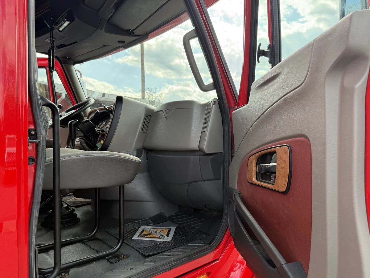 2016 International ProStar - image 14