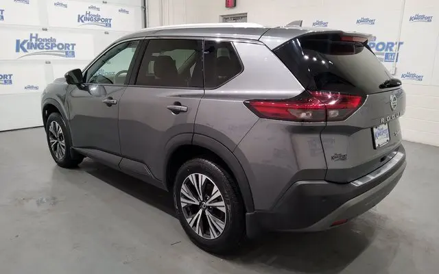 2021 Nissan Rogue SV photo 4