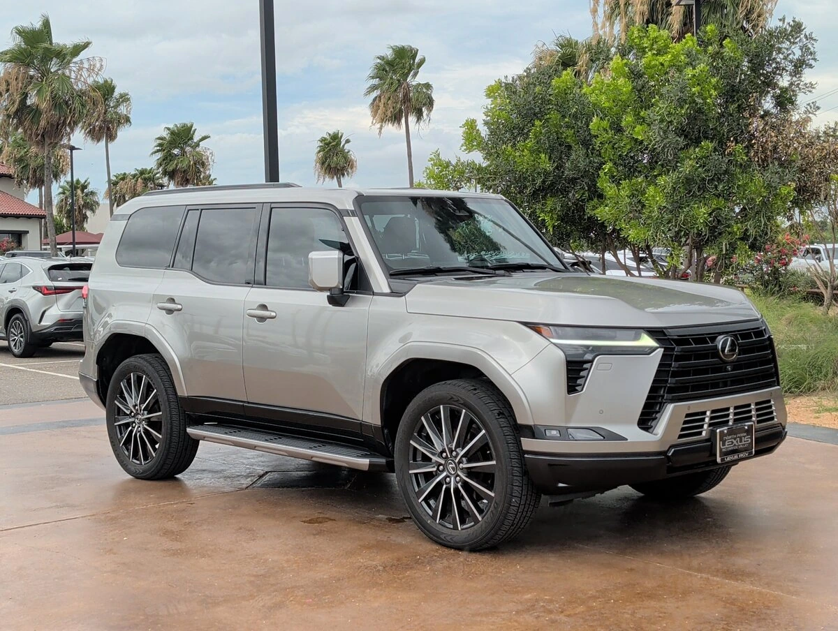 2024 Lexus GX 460 550 Luxury's photo
