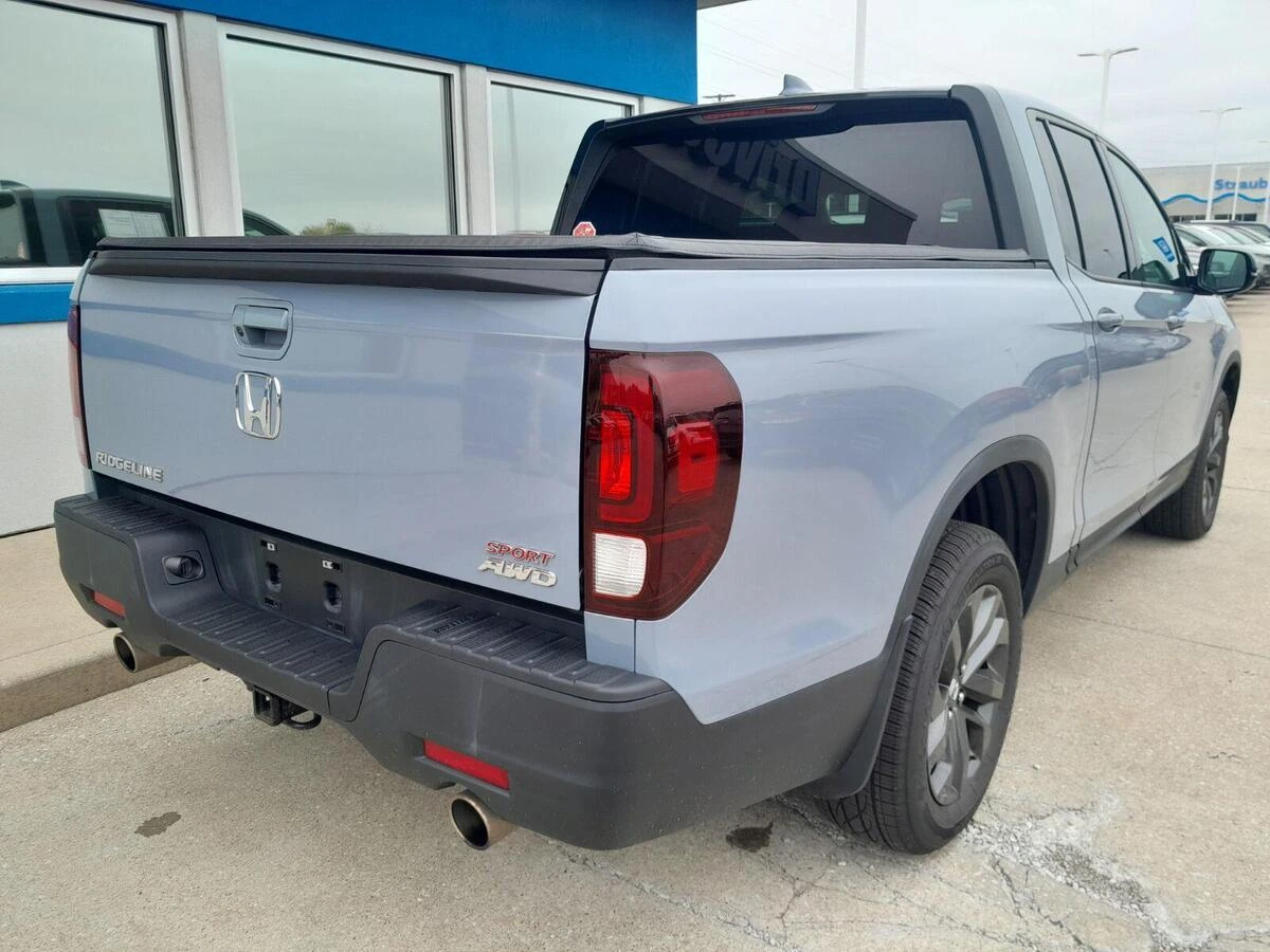 2023 Honda Ridgeline Sport - Photo 8
