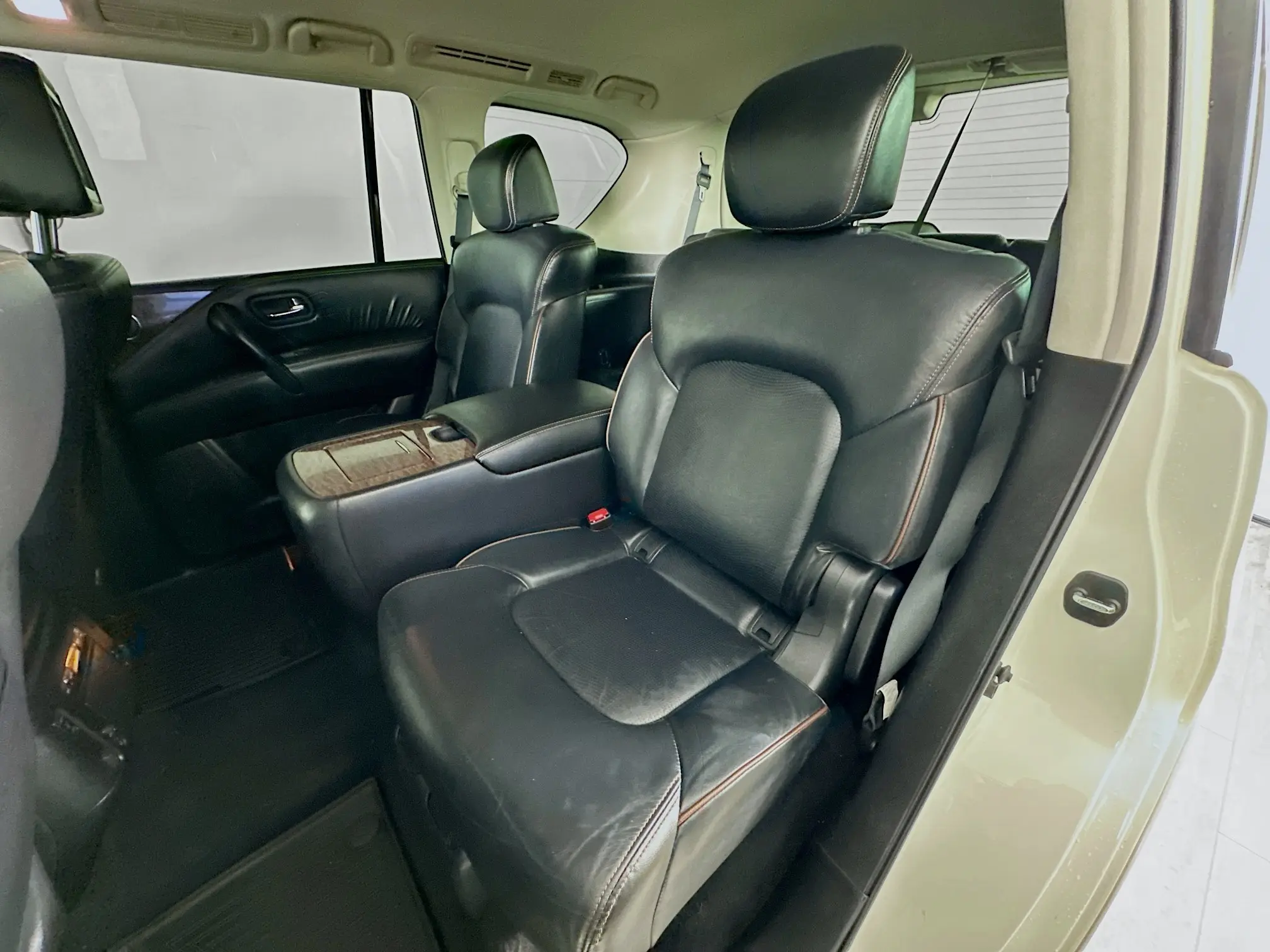 2020 Nissan Armada Platinum photo 14