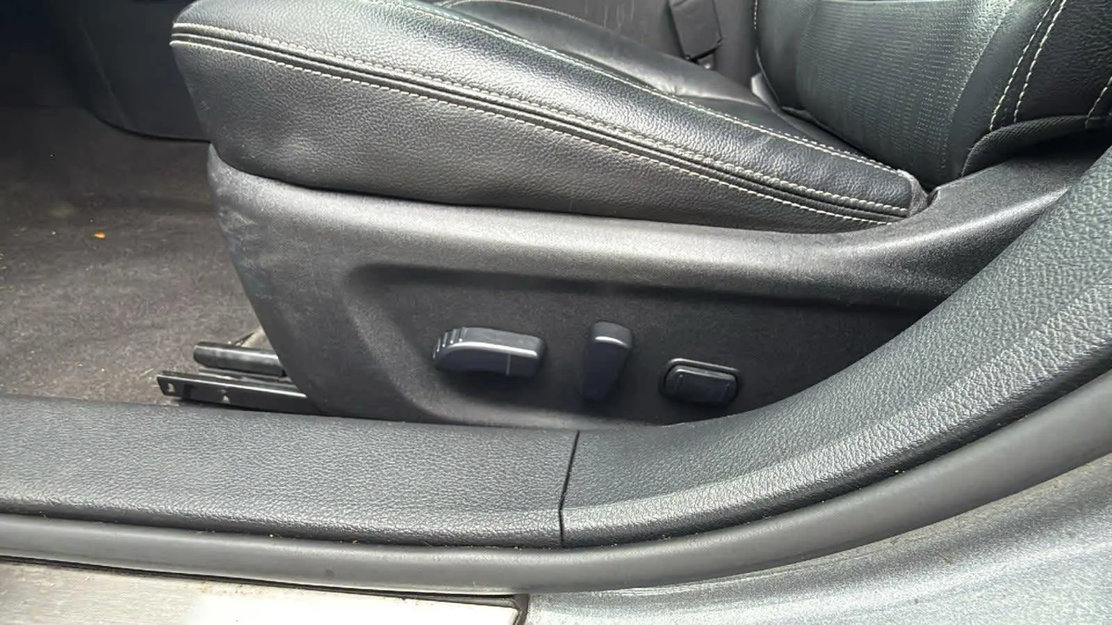 2022 Nissan Altima 2.5 Platinum photo 11