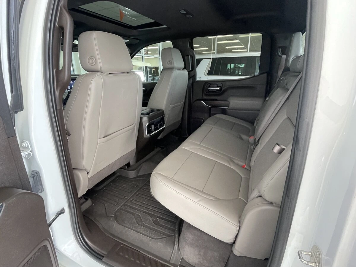 2021 GMC Sierra 1500 SLT - Photo 19