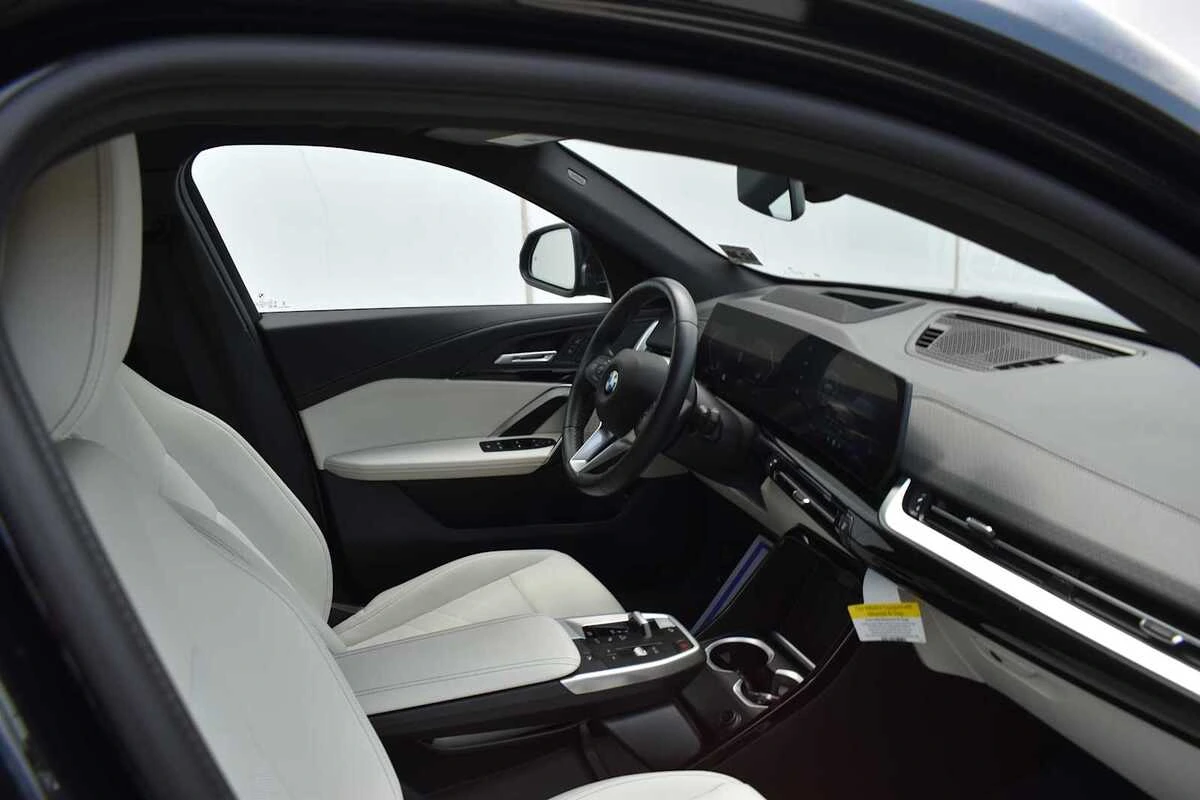 2026 BMW X2 28i - Photo 9