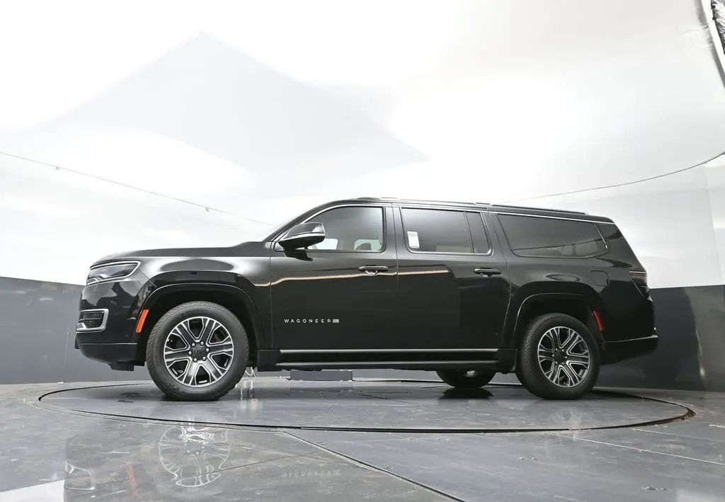 2023 Jeep Wagoneer L Series II photo 20