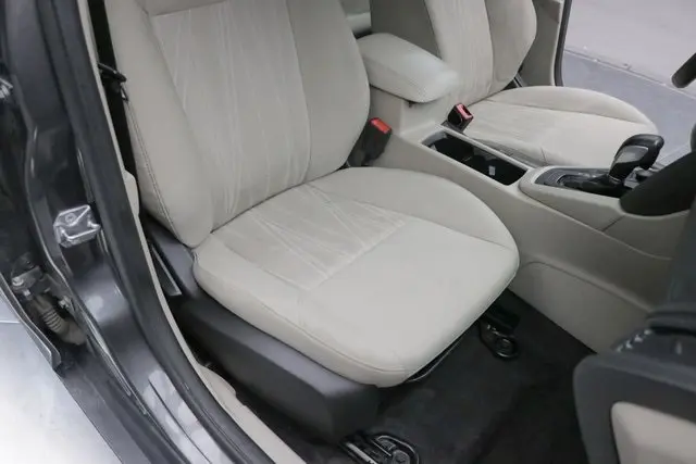 2018 Ford Focus SE photo 22
