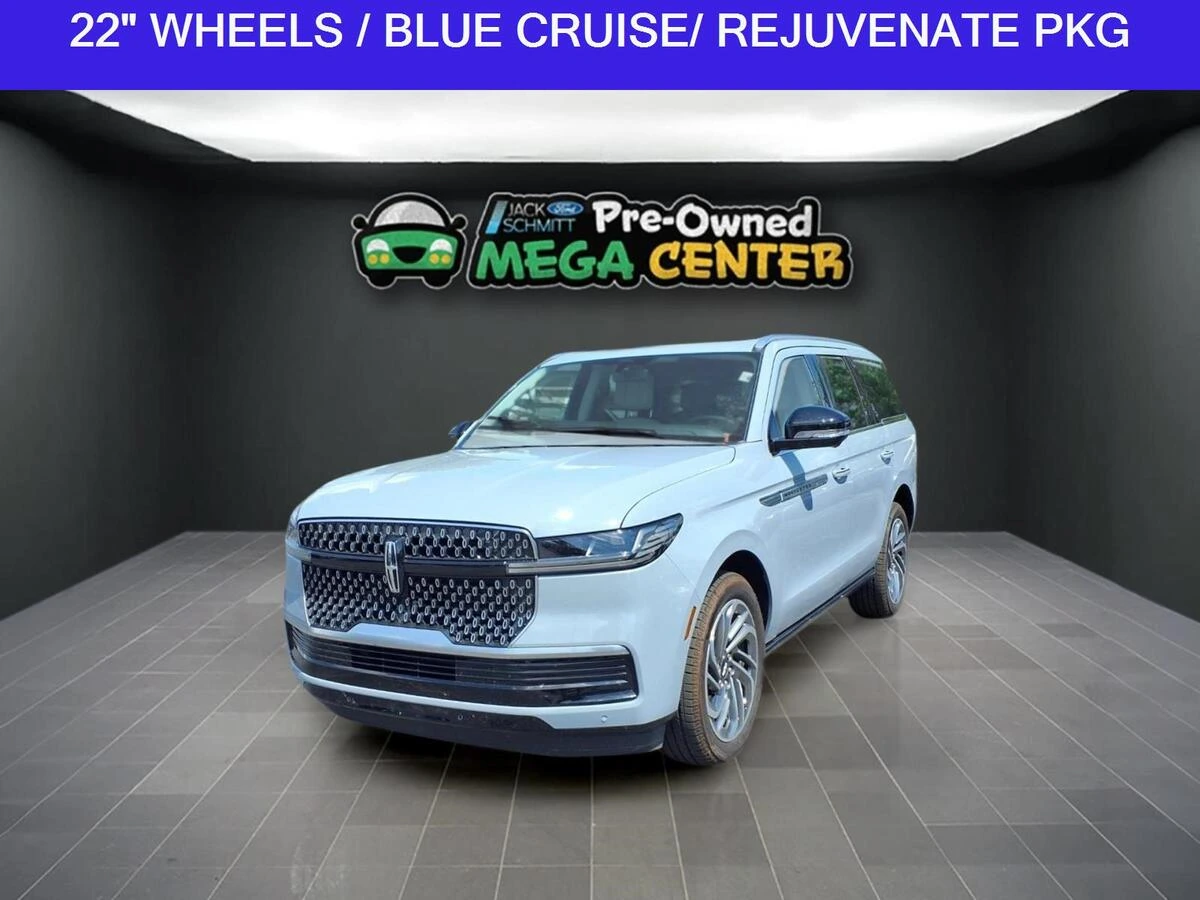 2026 Lincoln Navigator