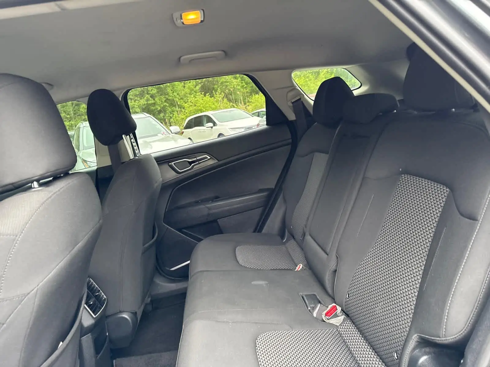 2023 Kia Sportage Hybrid LX photo 28