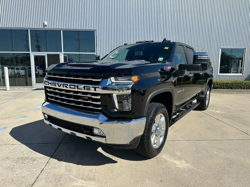 2022 Chevrolet Silverado HD LTZ's photo
