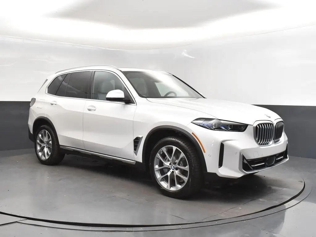 2026 BMW X5 40i's photo