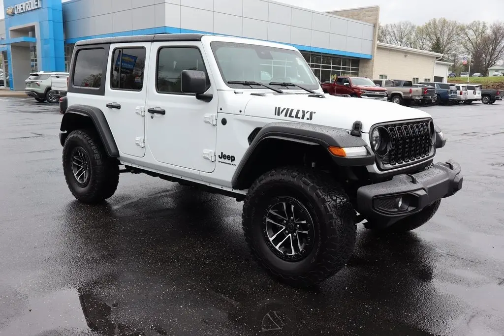Used 2024 Jeep Wrangler 4-Door Willys with VIN 1C4RJXDG3RW370227 for sale in Atwater, OH
