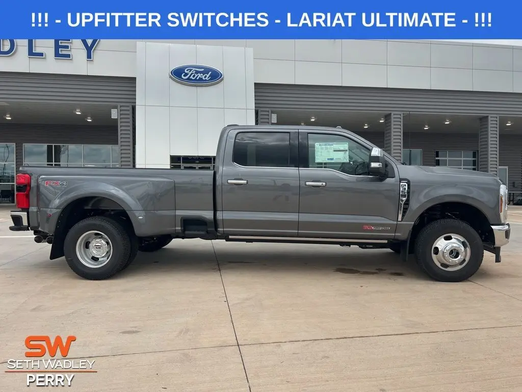 2025 Ford F-350 photo 3