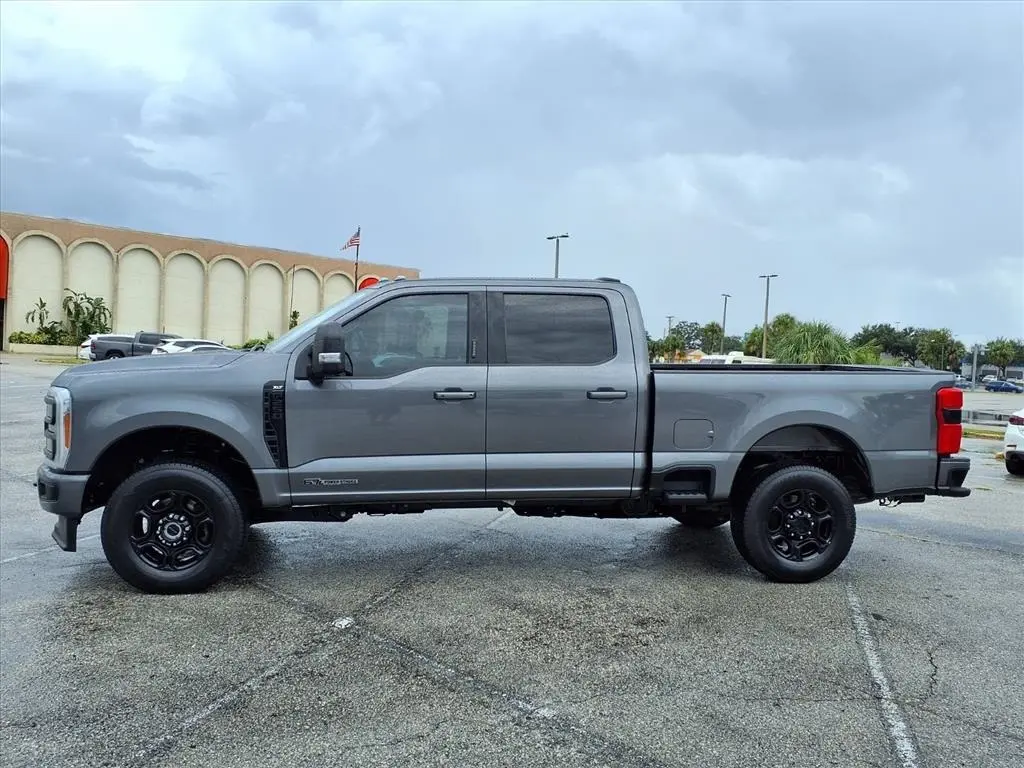 2023 Ford F-250 photo 4
