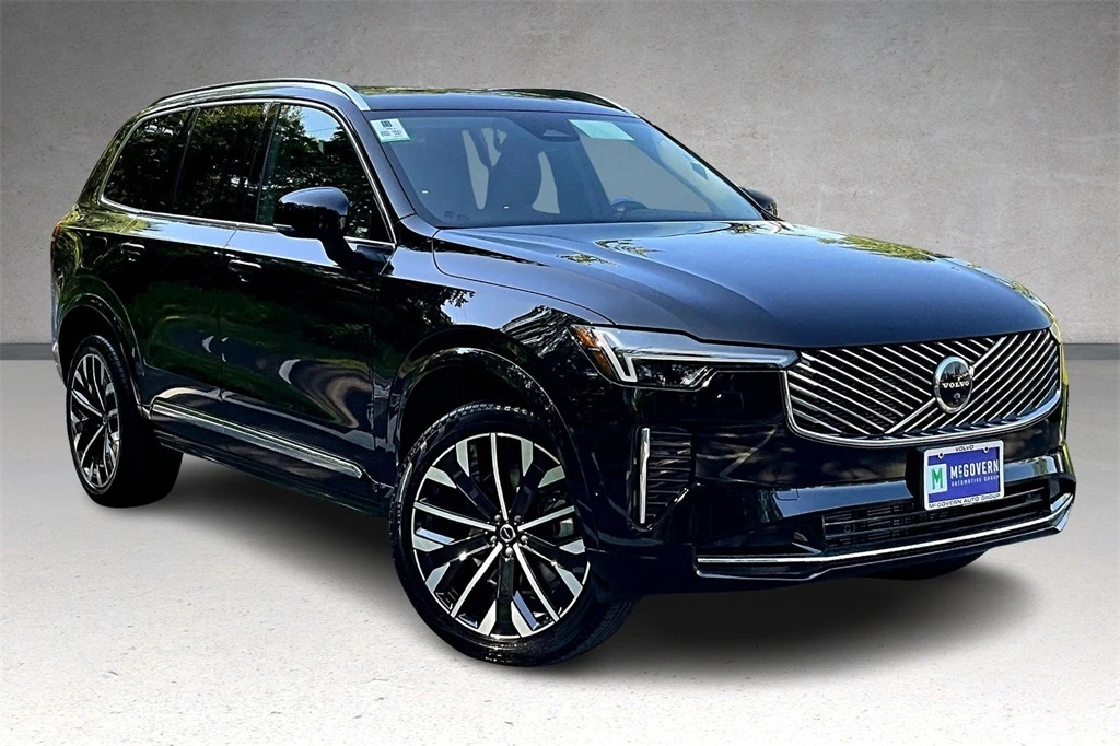 2026 Volvo - image 2