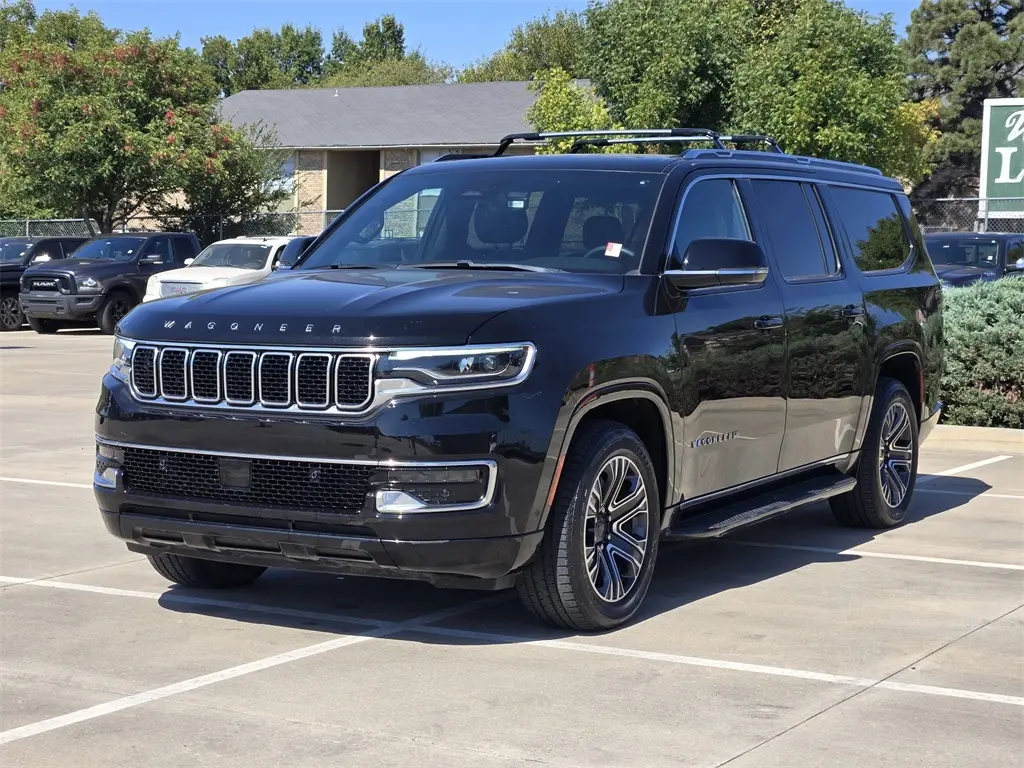 2024 Jeep Wagoneer L Base photo 2