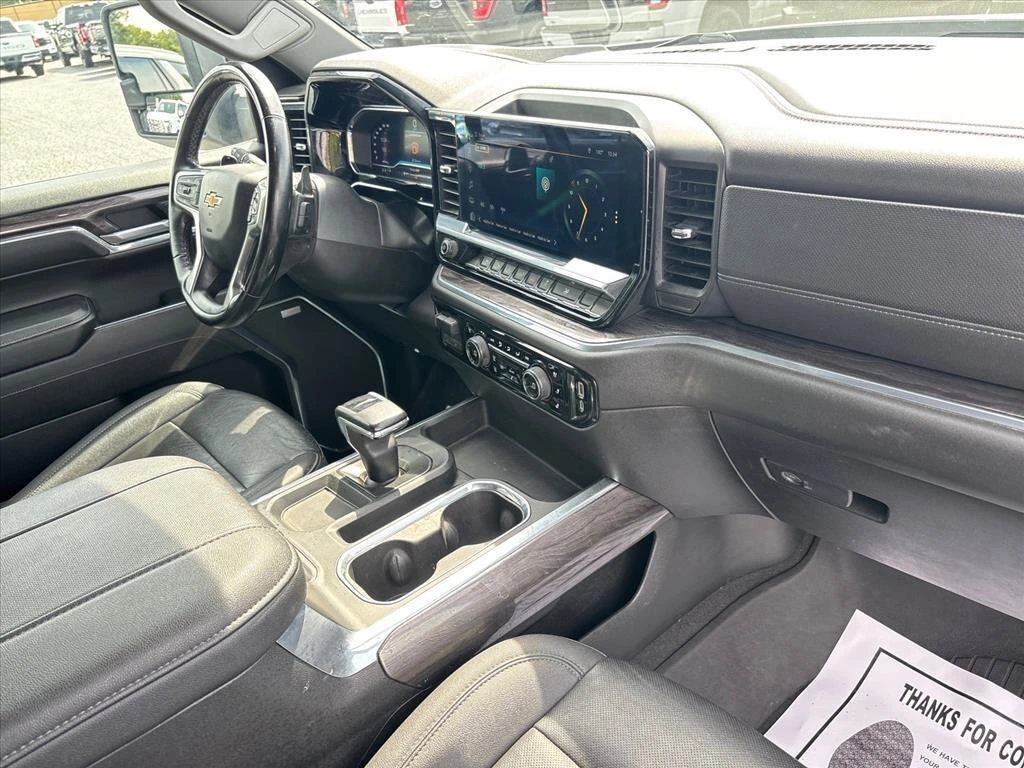 2024 Chevrolet Silverado 1500 LTZ - Photo 15