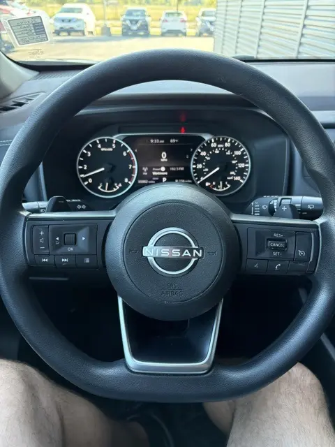 2023 Nissan Rogue S photo 8
