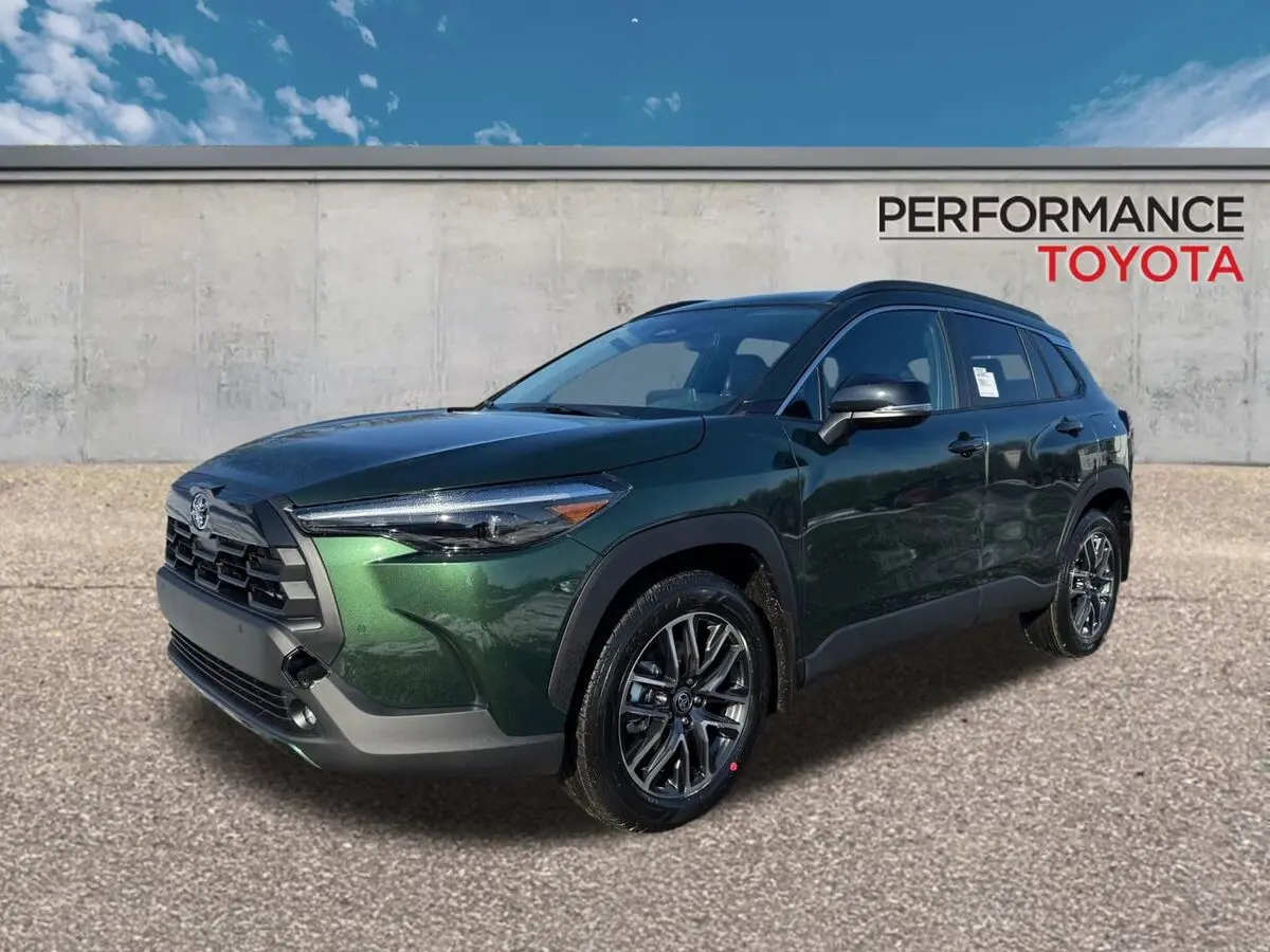 2026 Toyota Corolla Cross XLE's photo