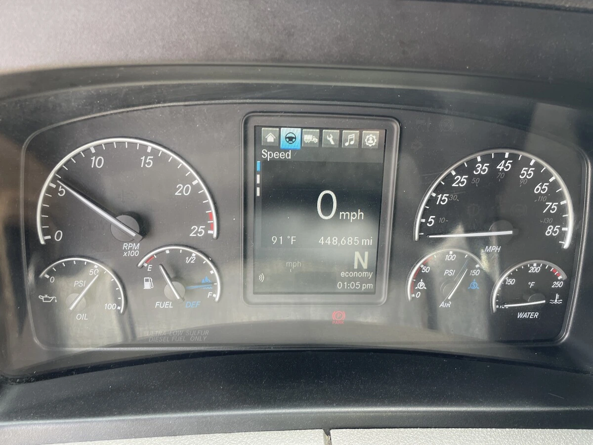 2021 Freightliner Cascadia - image 21