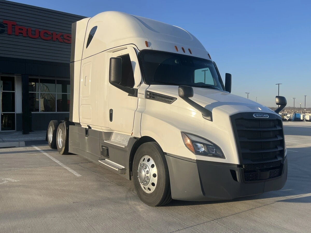 2024 Freightliner Cascadia - image 20