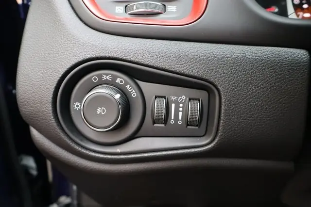 2018 Jeep Renegade Trailhawk photo 12