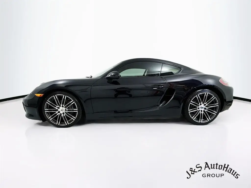 2016 Porsche Cayman Black Edition photo 4