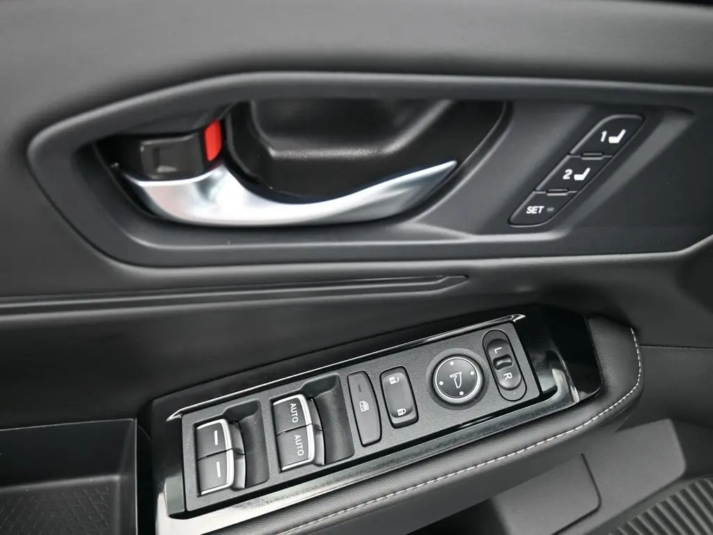 2023 Honda Accord Hybrid Touring photo 11