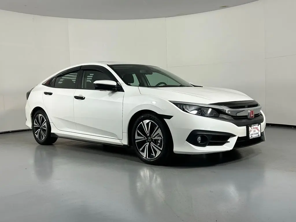 2017 Honda Civic EX-L's photo