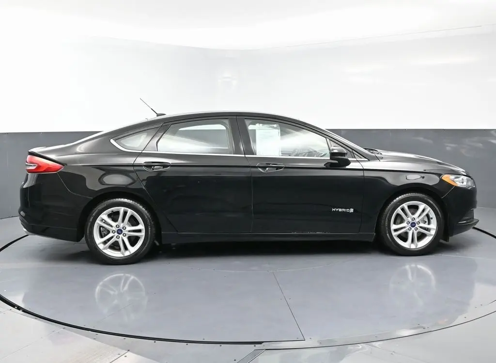 2018 Ford Fusion S Hybrid photo 6