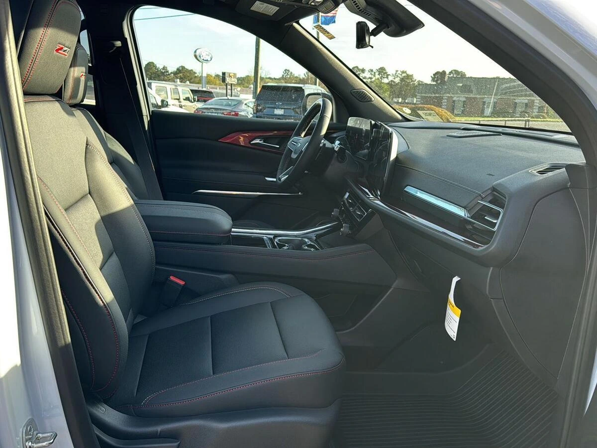 2026 Chevrolet Traverse Z71 - Photo 10