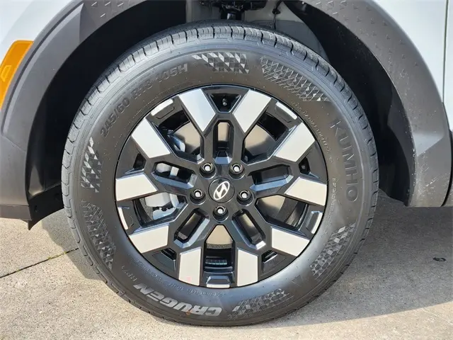 2026 Hyundai Santa Cruz SEL Activity photo 9